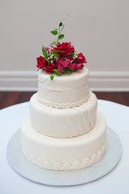 tort na weselną uroczystość